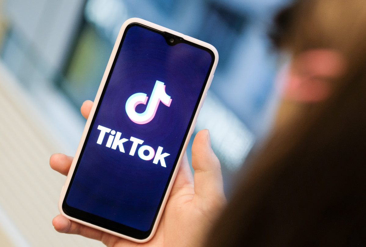 Fitxer - Aplicació de TikTok a un telèfon mòbil