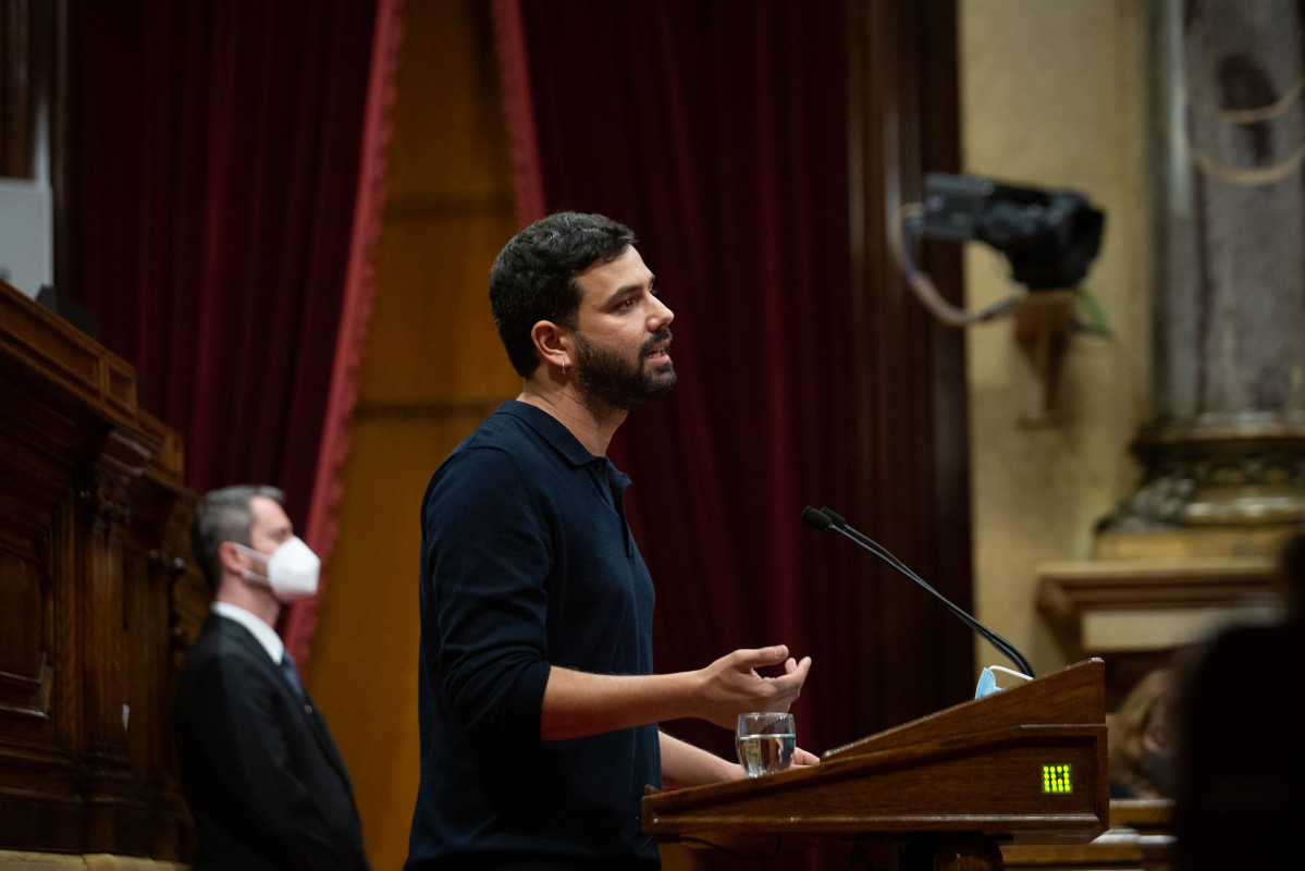 Imatge d'arxiu - Ruben Wagensberg (ERC) intervé durant una sessió plenària al Parlament de Catalunya, el 19 d'octubre del 2021, a Barcelona, Catalunya (Espanya).