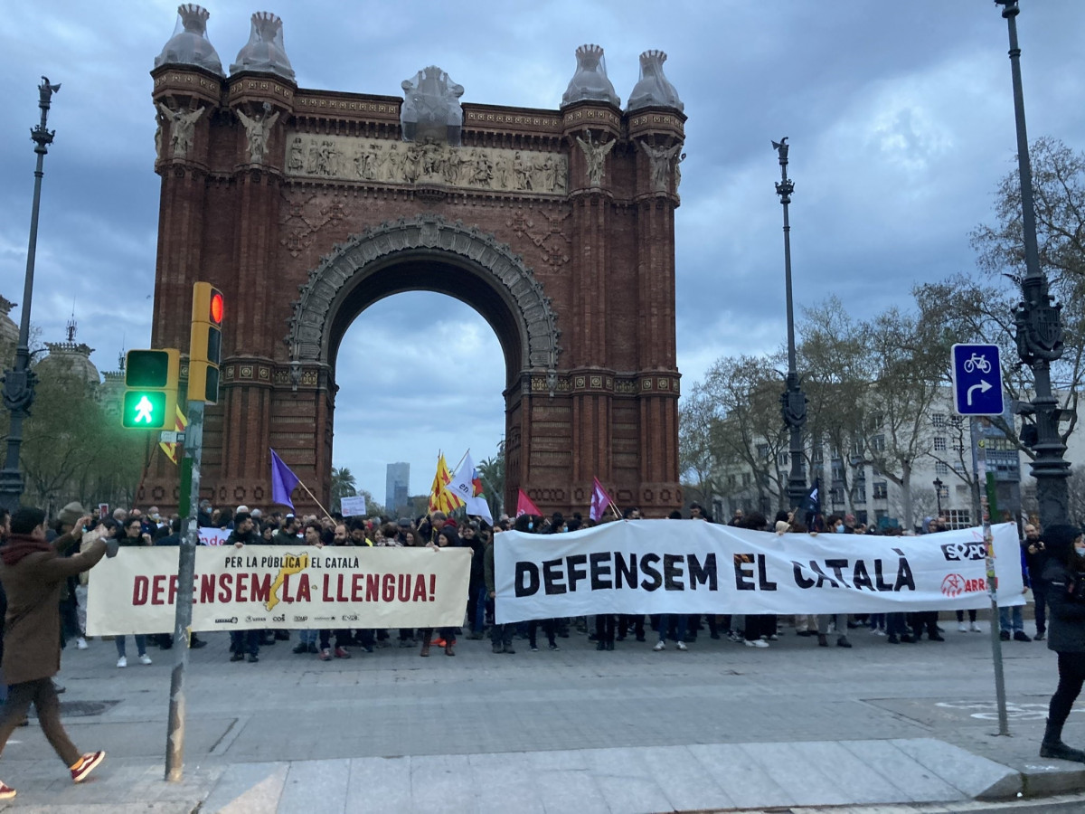 Manifestación en Barcelona contra la proposición de ley sobre el catalán