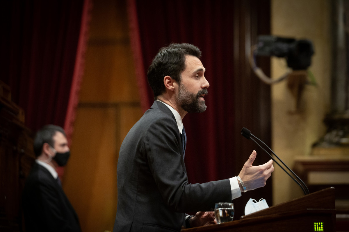 Arxiu - El conseller d'Empresa i Treball de la Generalitat, Roger Torrent. Foto de fitxer.