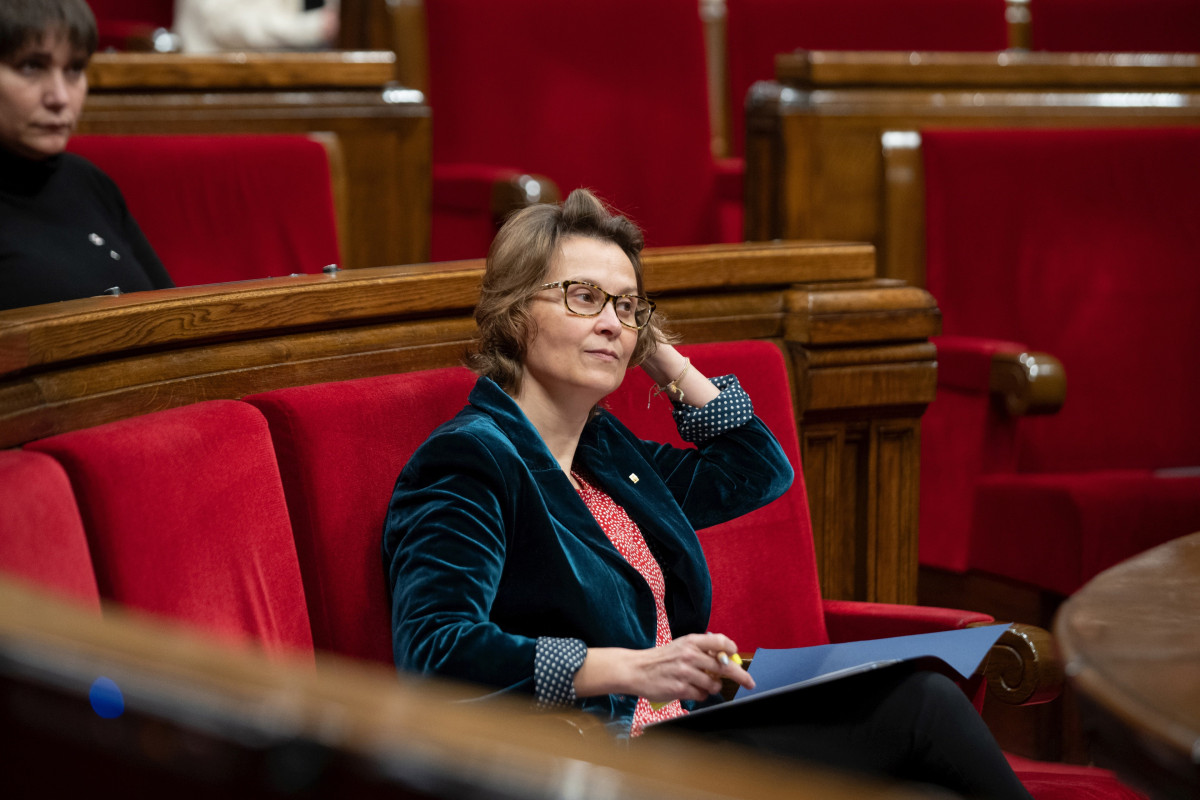 Arxiu - La consellera d'Acció Exterior i Unió Europea, Meritxell Serret, durant una sessió plenària al Parlament.