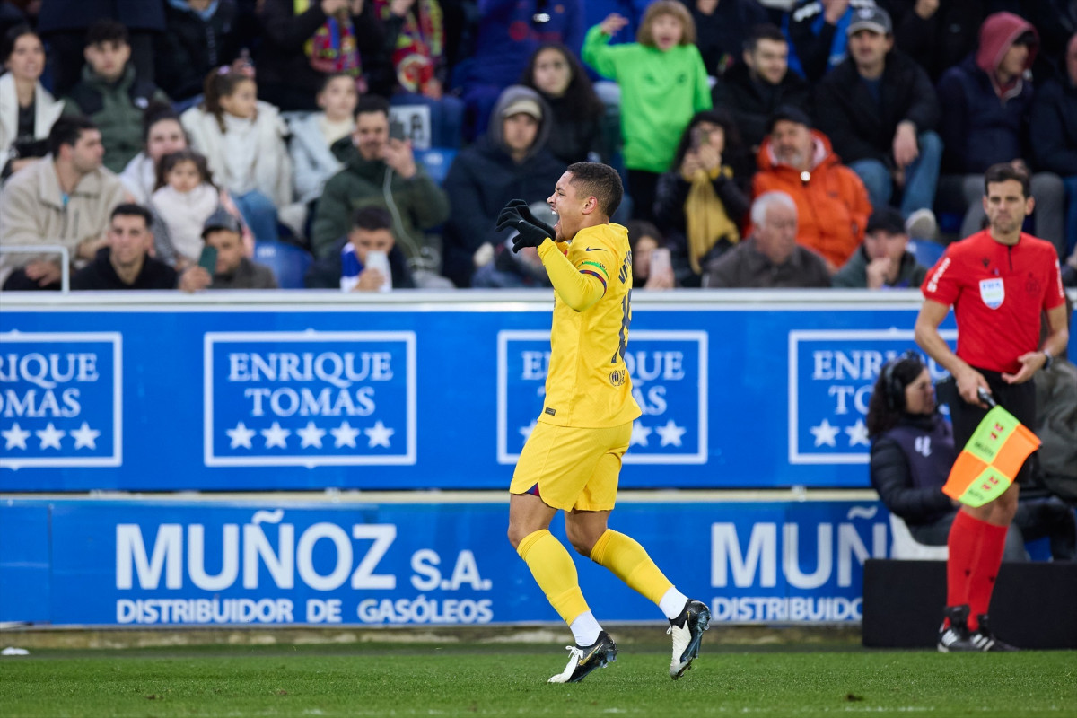 EuropaPress 5736824 vitor roc of fc barcelona reacts after scoring goal during the laliga ea