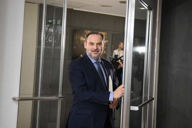 L'exministre José Luis Ábalos durant una roda de premsa al Congrés dels Diputats després de denunciar la Guàrdia Civil davant la Fiscalia, al Congrés dels Diputats, el 19 de desembre del 2024, a Madrid (Espanya).