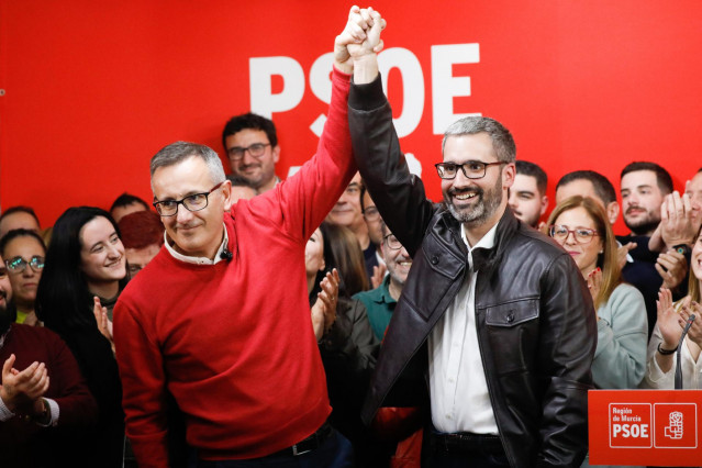 19-01-25 Resultats De les Votacions De les Primàries Del Psoe A Múrcia Per a la Secretaria General Del Partit. A La Imatge, El Guanyador De Les Eleccions, Francisco Lucas Al costat de Diego Conesa.