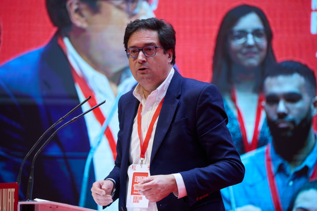 El secretari general del PSOE-M i ministre per a la Transformació Digital i de la Funció Pública, Óscar López, intervé durant el 15è Congrés Regional del PSOE-M