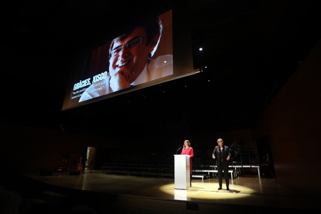 La presidenta del Congreso, Francina Armengol, durante un homenaje a Xisco Antich, en el Conservatorio de Palma.