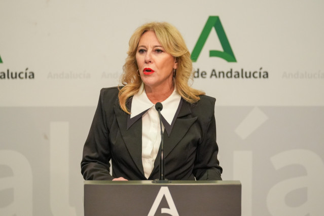 La consejera de Economía, Hacienda y Fondos Europeos y portavoz del Gobierno, Carolina España, comparece en la rueda de prensa posterior al Consejo de Gobierno. A 19 de marzo de 2025, en Sevilla (Andalucía, España). El Consejo de Gobierno de la Junta de A